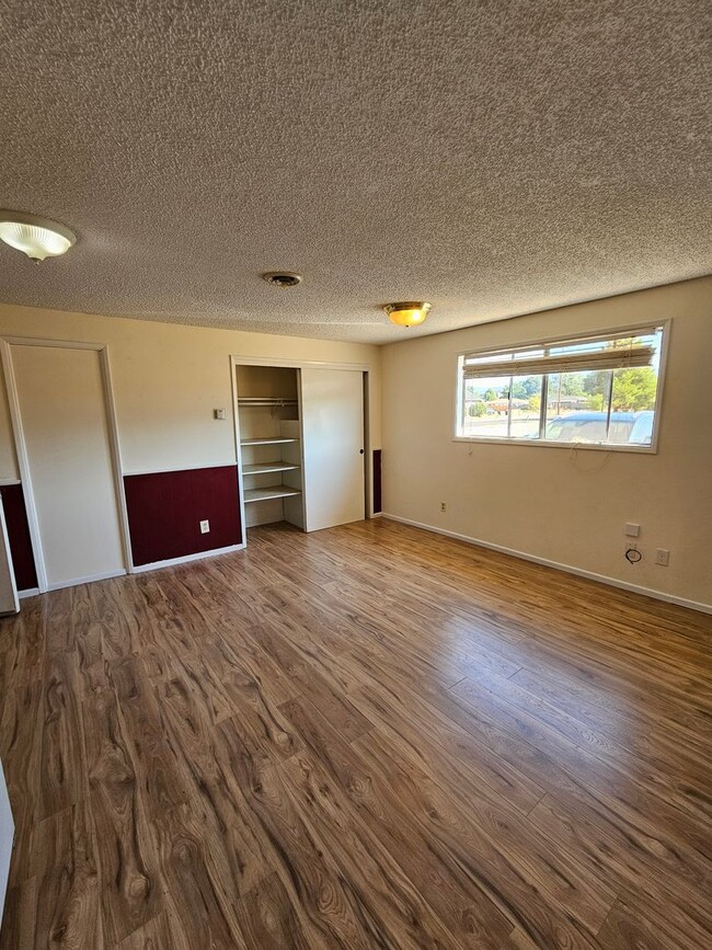 Photo - 2508002 Unit 2