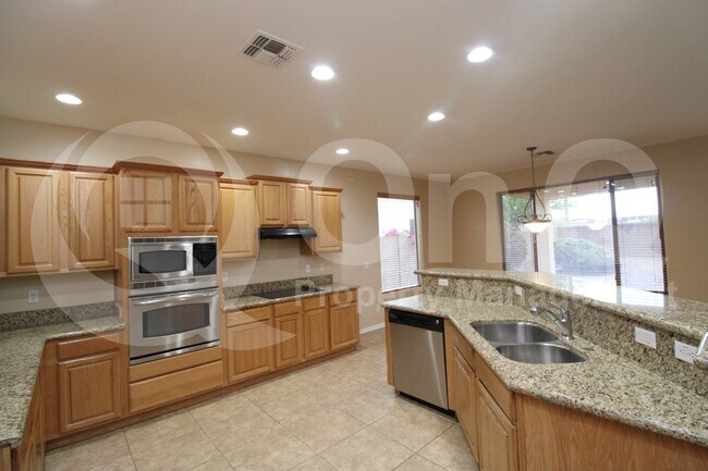 Photo - 3951 E Ravenswood Dr