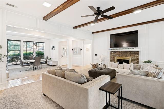 Photo - 4300 Driftwood Dr