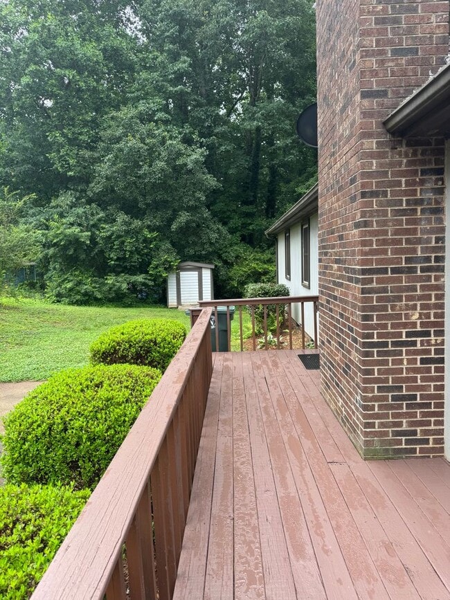 Photo - Bright & Charming 3BR Ranch Home in Newton – Vaulted Ceilings & Large Deck