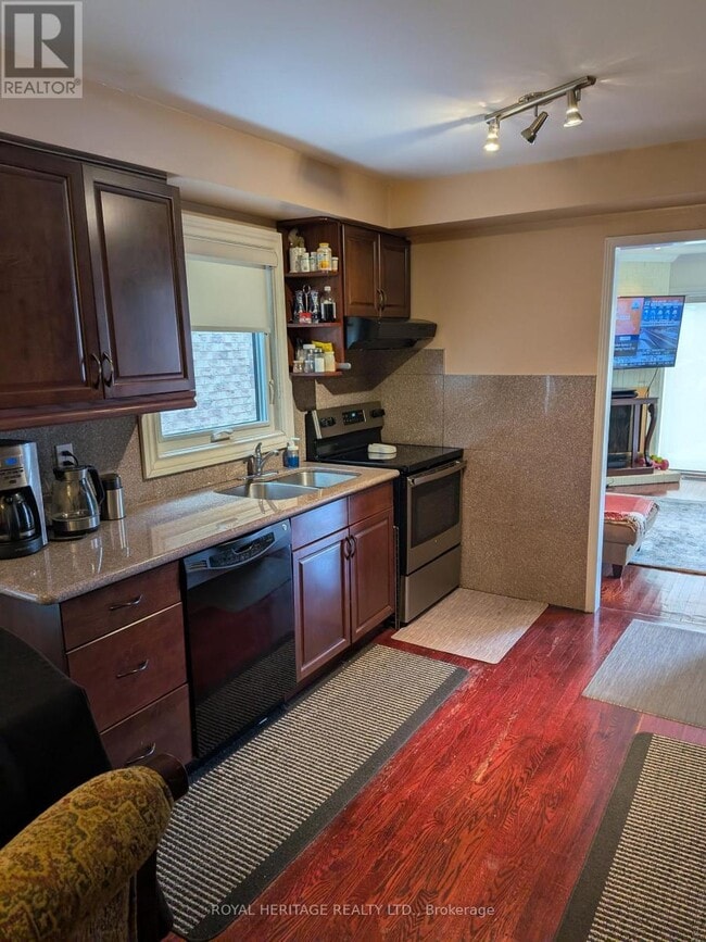 Photo - 59 Hewitt Crescent