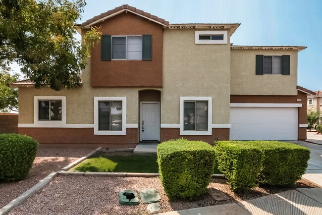 Building Photo - 1575 E Baylor Ln