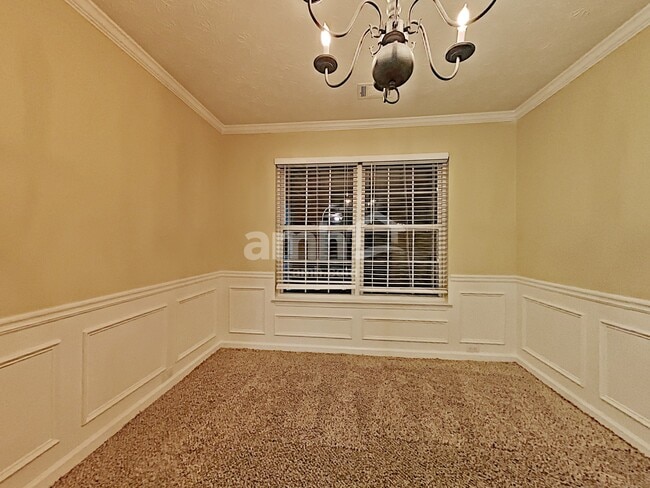 Photo - 5815 Millstone Dr