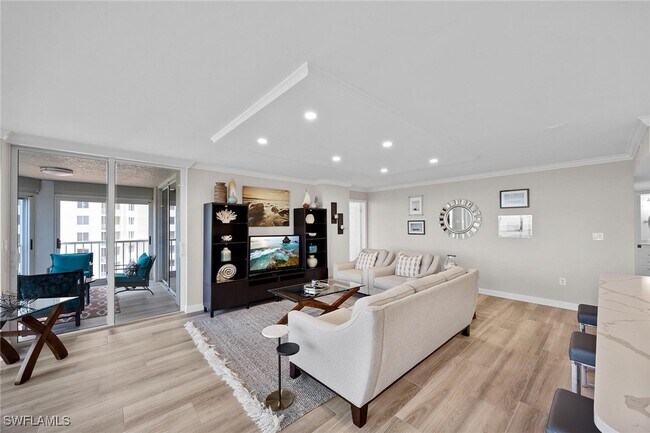 Photo - 6585 Nicholas Blvd Unidad 805