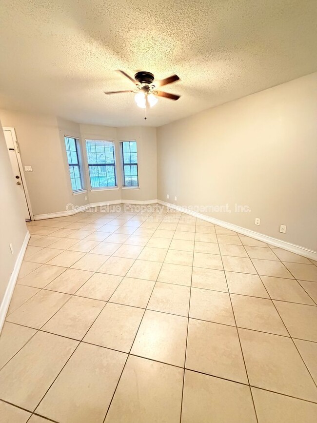 Photo - 2302 S Maki Rd Unit Apt 100