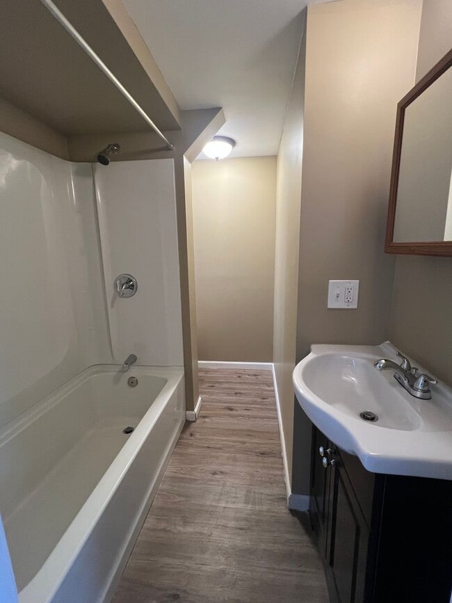 Photo - 12 Oak St Unit Apt. 3