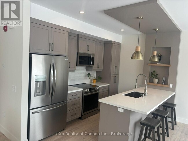 Photo - 51403 Ron McNeil Line