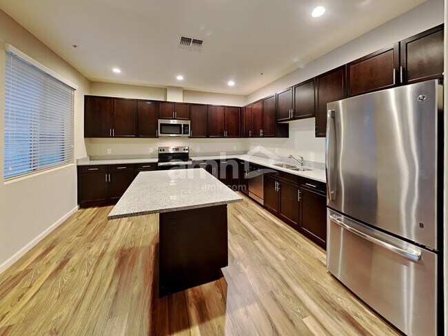 Photo - 20701 W Stone Hill Rd