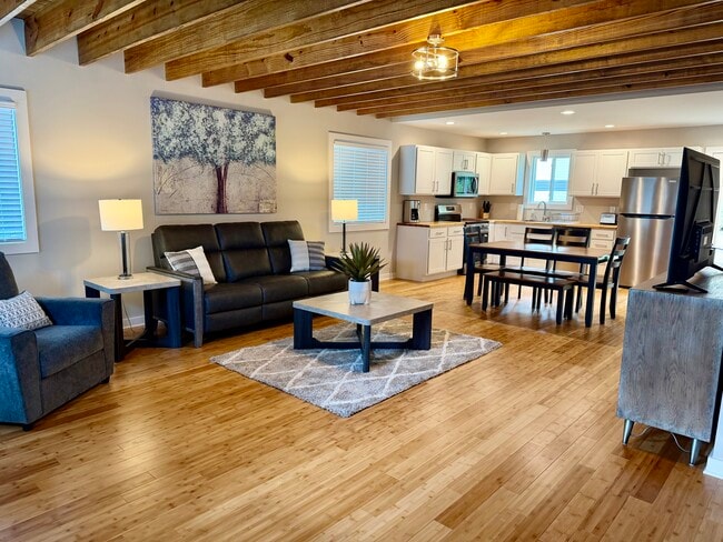West AVL Cottage 105