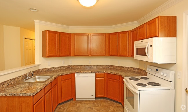 3BR, 2BA-1571SF