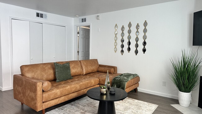 Photo - 4205 Ohio St Unidad ID1360025P