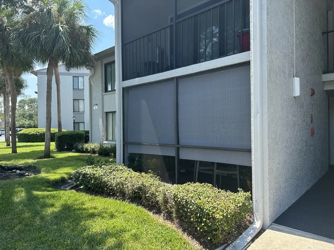 Photo - 1311 S Pine Ridge Cir Unit 1311