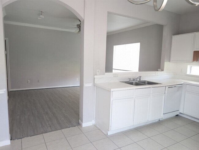 Photo - 6289 Wilcrest Dr Unit 8103