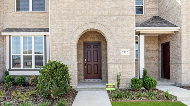 Photo - 3716 Paradise Way