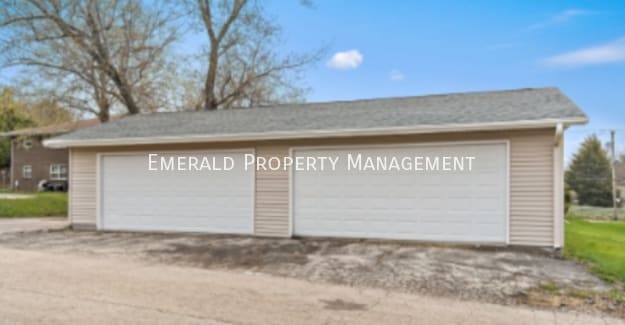 570 N Mulford Rd Unit 4