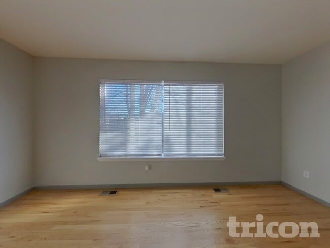 Photo - 10331 S Rotherwood Cir