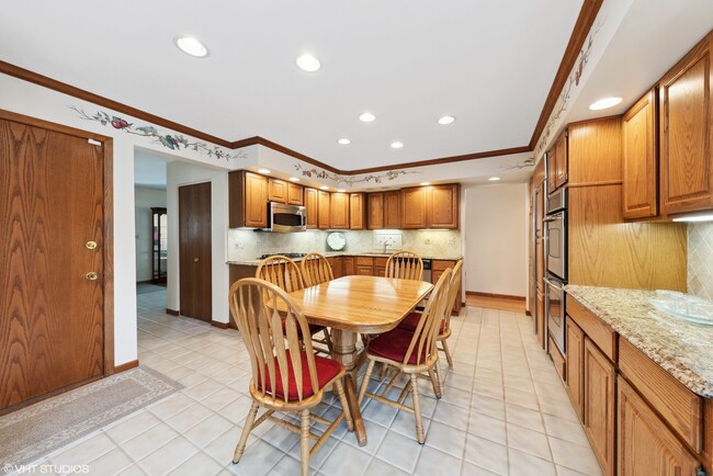Photo - 1807 N Larch Dr