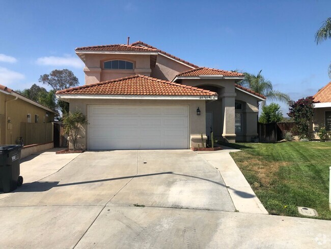 Building Photo - 4BD/3BA Murrieta Home!