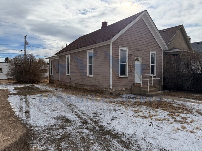 Photo - 705 S 2nd St