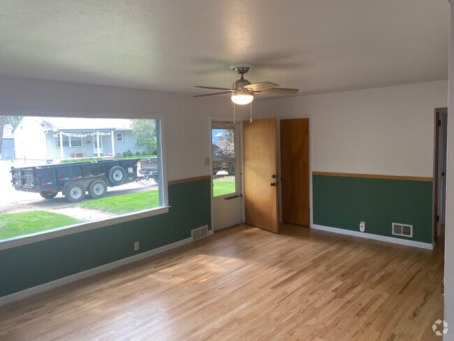 Building Photo - 624 Colorado St Rental