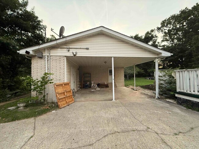 Photo - 119 Johns St Unit A