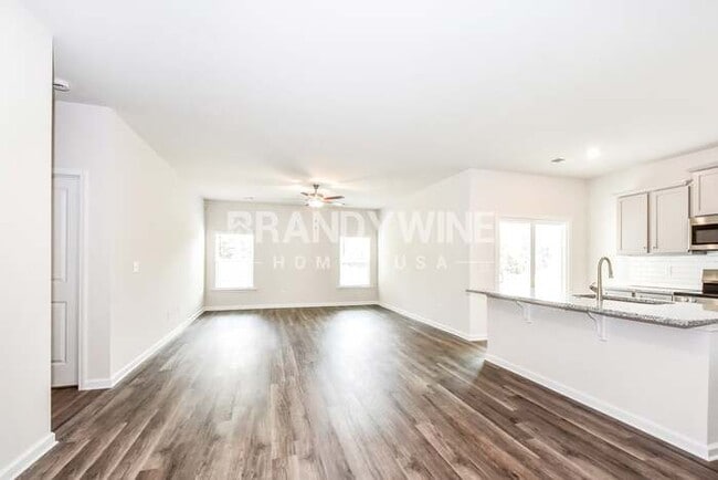 Photo - 712 Patmore Dr