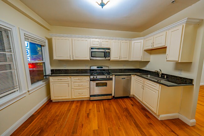 Photo - 290 Broadway Unidad 1