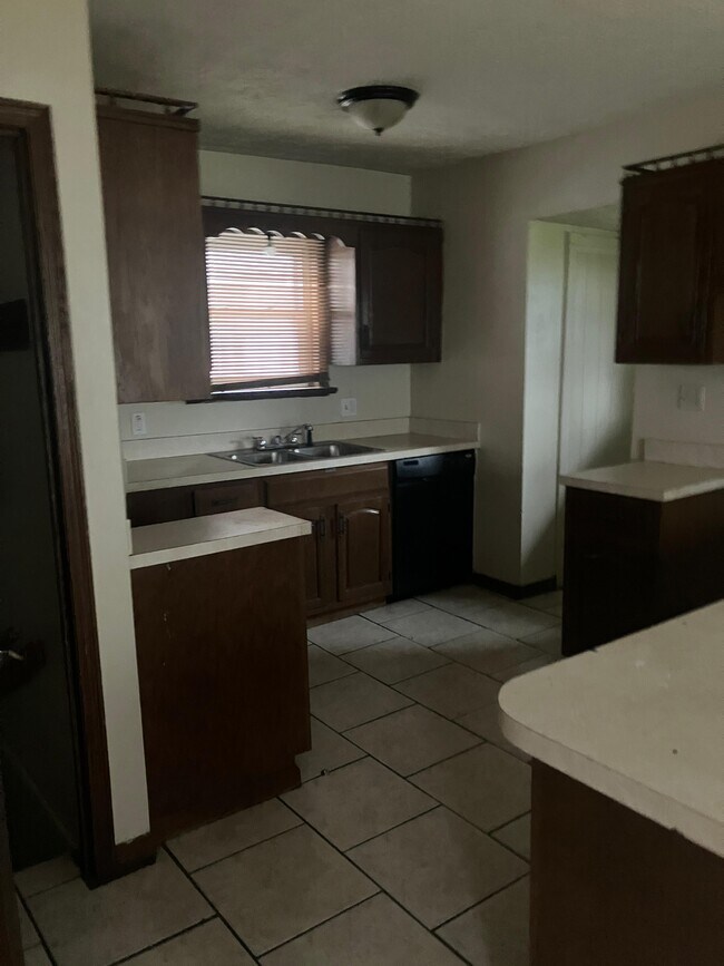 Photo - 2139 18th St SW