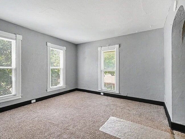 Photo - 710 Wheaton Ave Unit #2