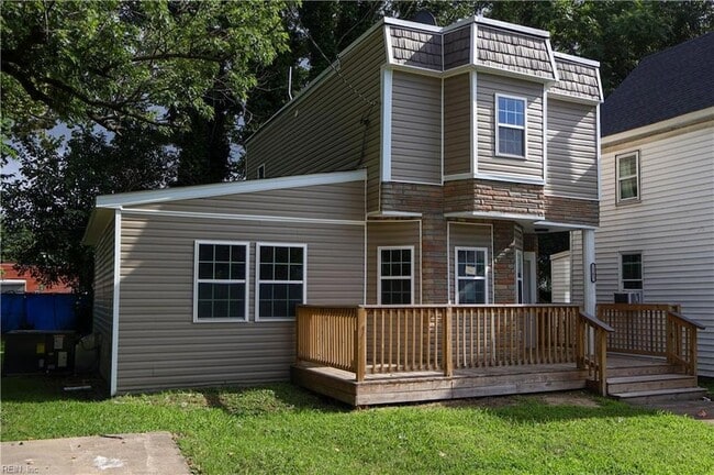 Building Photo - 1242 26th St Rental
