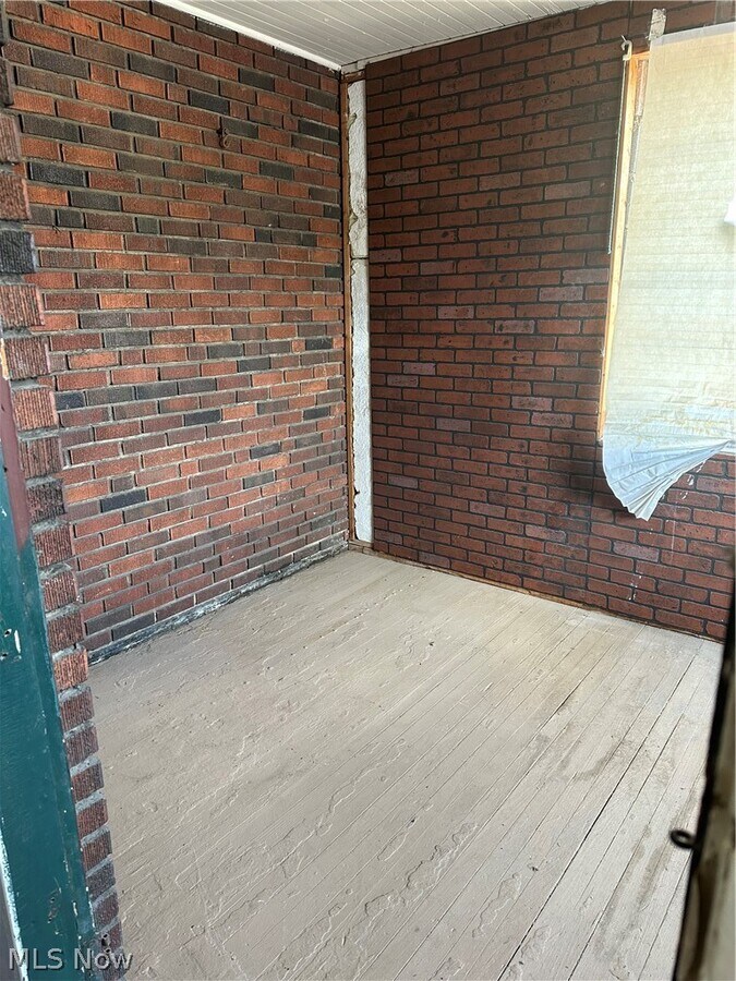 Photo - 15415 Kinsman Rd
