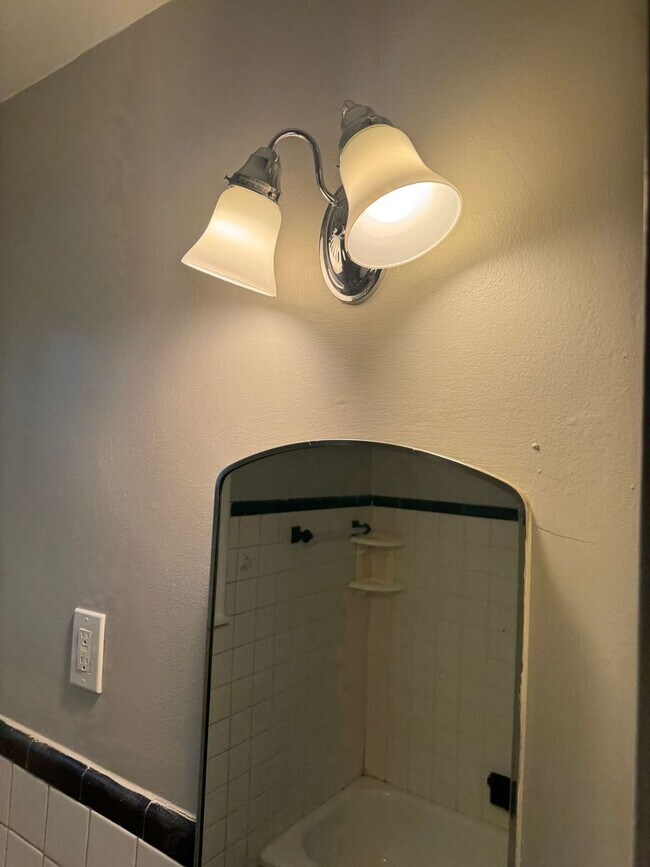 Photo - 157-159 Roberta Dr Unidad 157