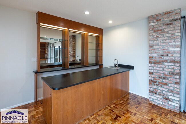 Photo - 1805 Alaweo St