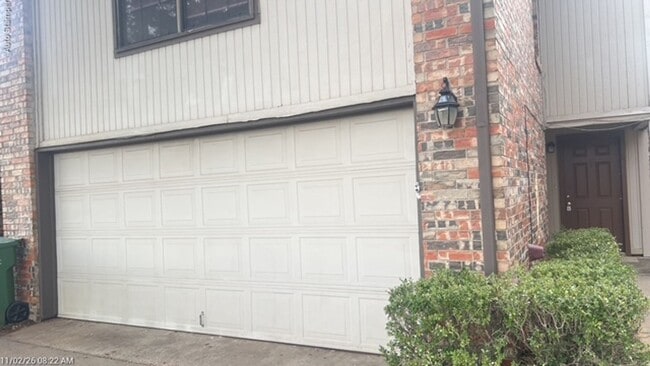 Building Photo - 3805 Braden Ln