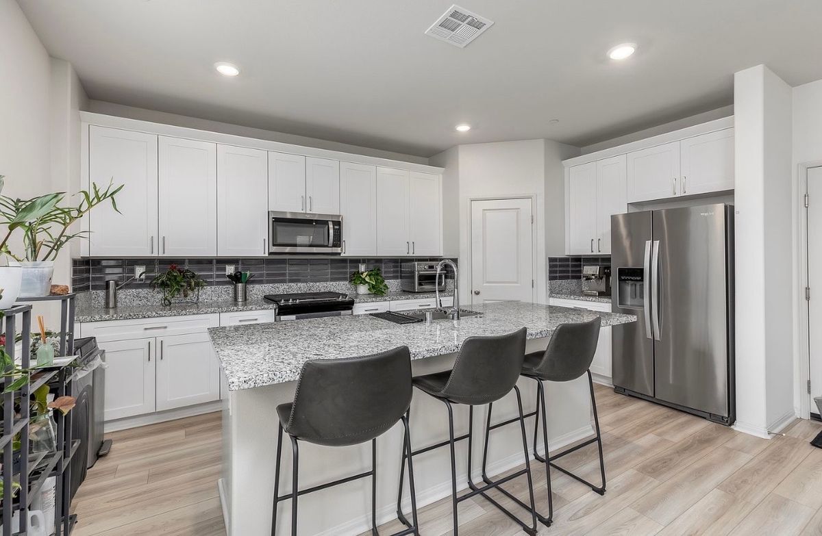 Photo - 31859 Woodbank Wy