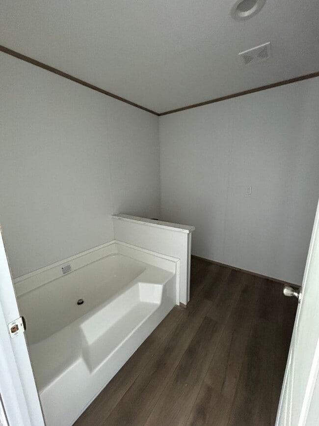 Photo - 127 Hubert Blvd Unidad 21