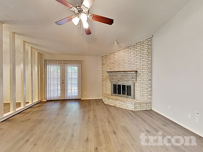 Photo - 1401 Timbercrest Dr