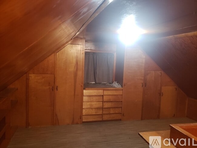 Photo - 225 S Bailey St