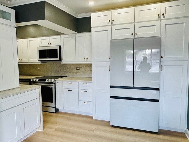 Photo - 926 Dunlop Ave Unit 311