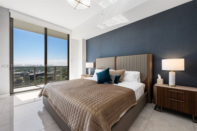 Photo - 2678 Tigertail Ave Unit 1705