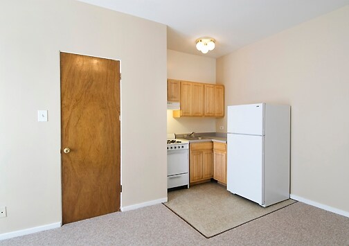 Photo - Lake Lane Apartments