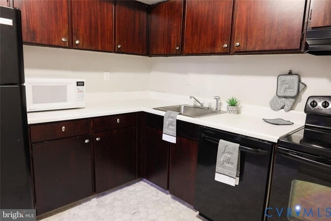 Photo - 3221 Hunters Mill Dr