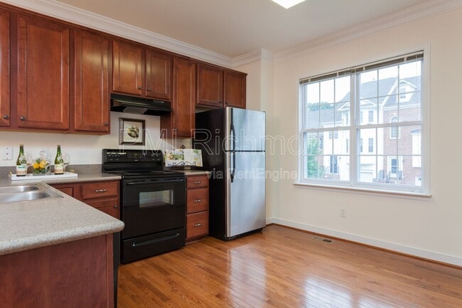 Photo - 6909 Stratford Townes Way