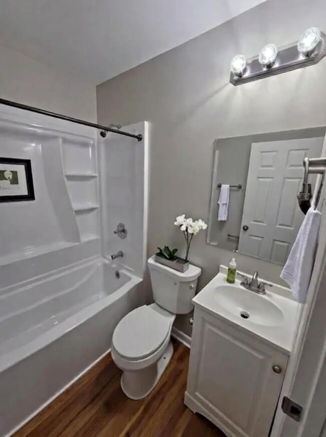 Photo - 202 Charles Ave