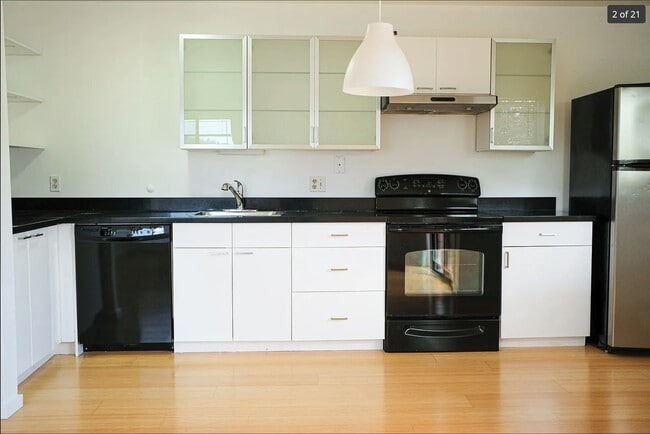 Photo - 2626 E Madison St Unit 11