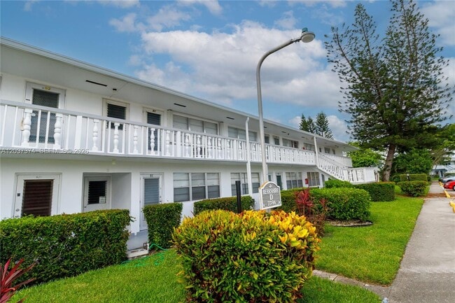 Building Photo - 90 Berkshire D Unit 90