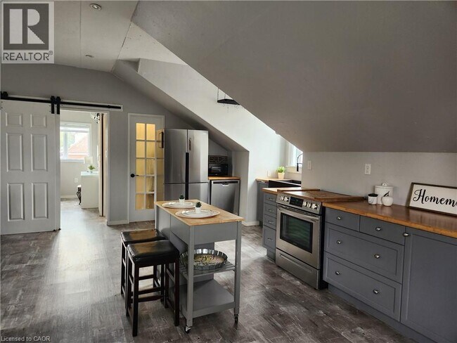 Photo - 267 Pinehurst Rd Unit Upper