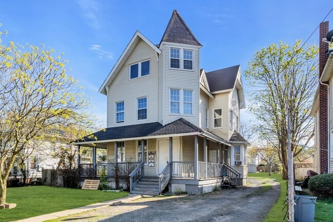 Building Photo - 478 Bath Ave