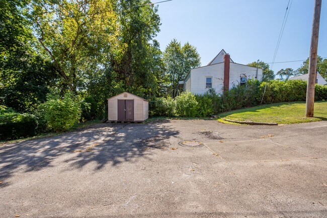 Photo - Stunning 4 Bedroom home in North Versailles available February 1st!