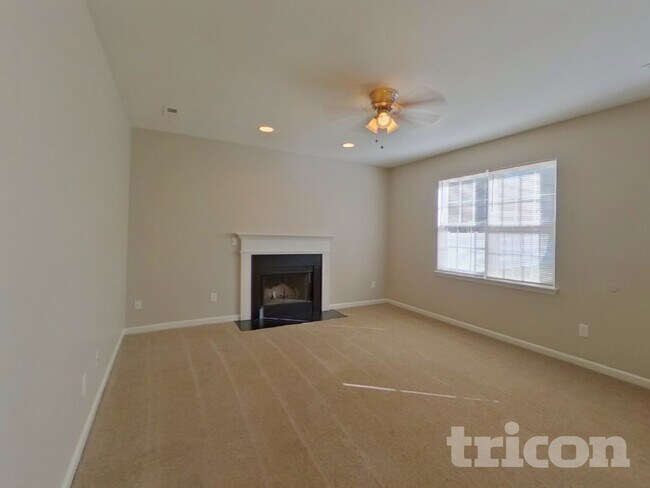 Photo - 5506 Linda Vista Ln